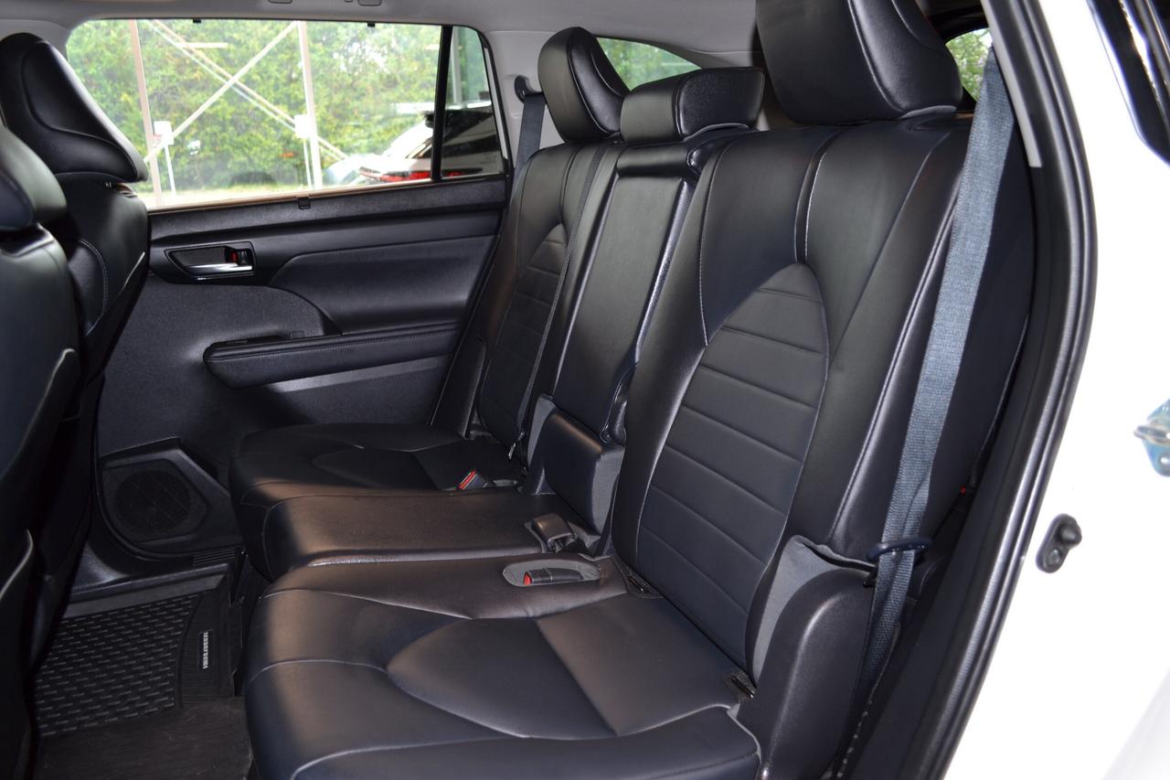 2021 Toyota Highlander Hybrid XLE Photo