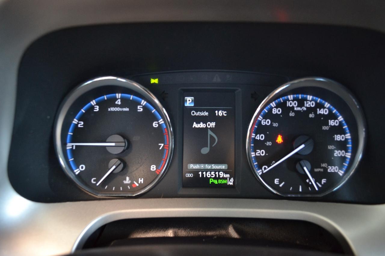 2016 Toyota RAV4 LIMITED  Photo4