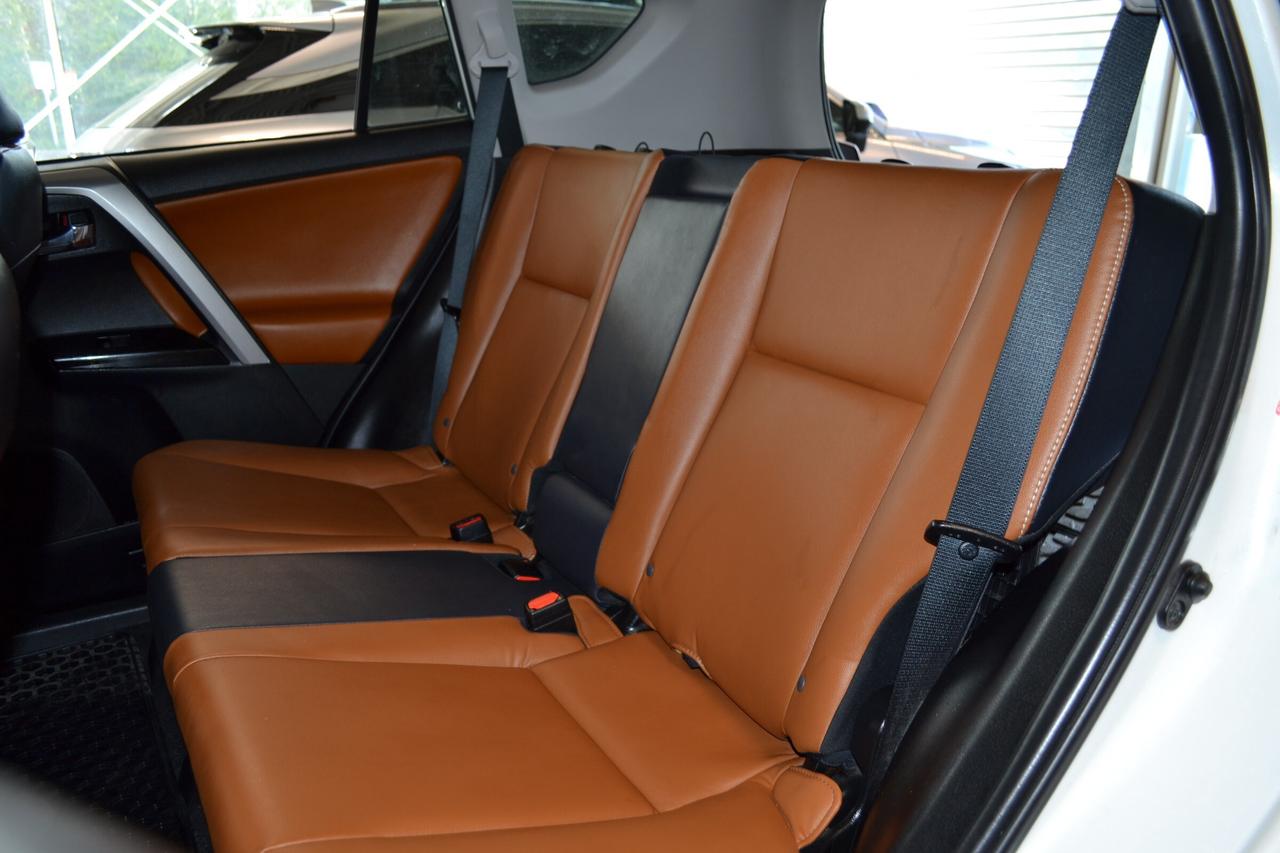 2016 Toyota RAV4 LIMITED  Photo