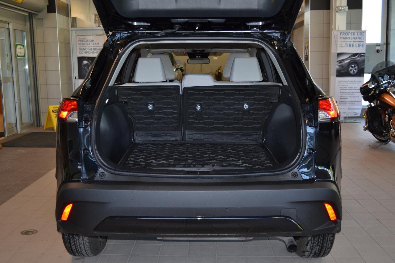 2024 Toyota Corolla Cross L Photo