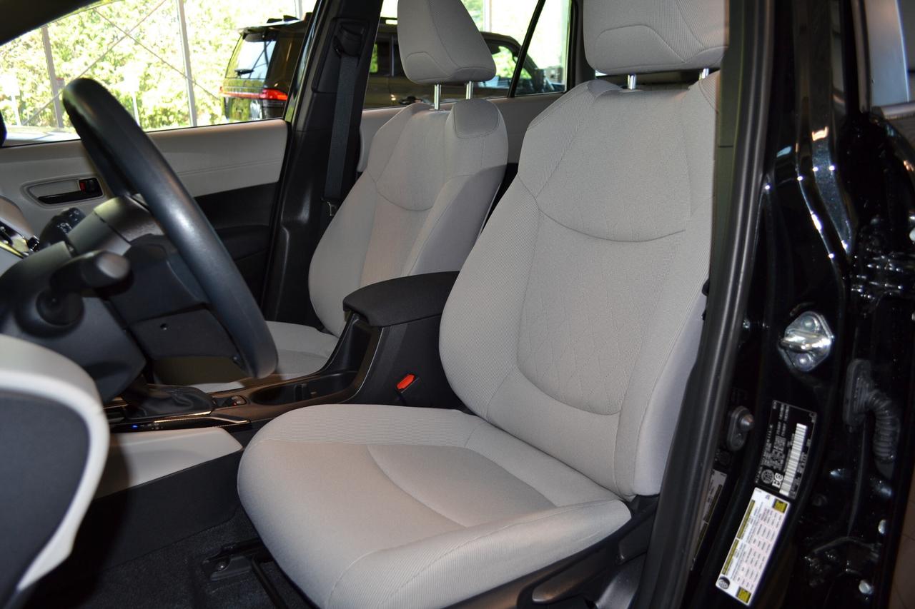 2024 Toyota Corolla Cross L Photo