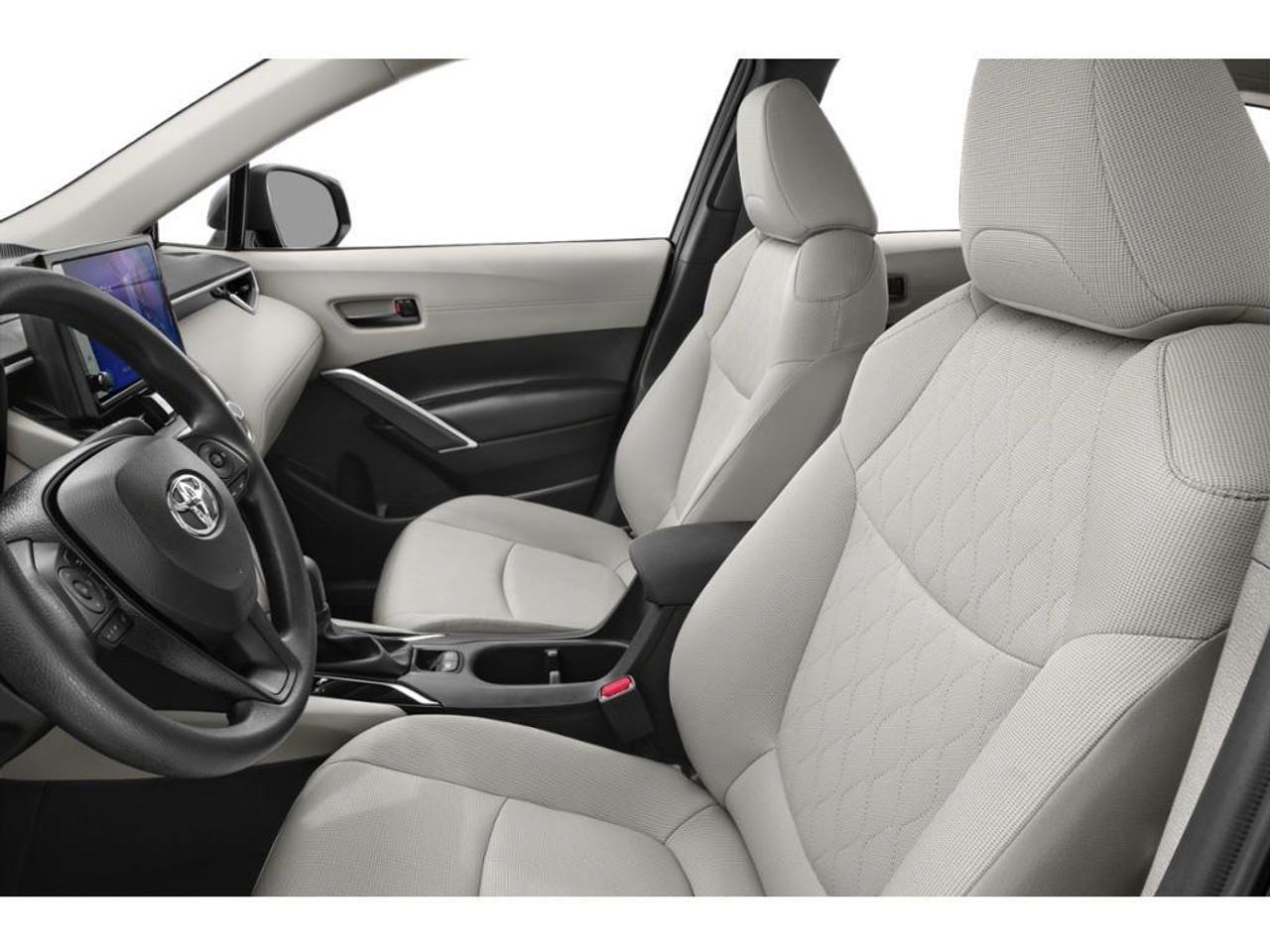 2025 Toyota Corolla Cross L AWD Photo