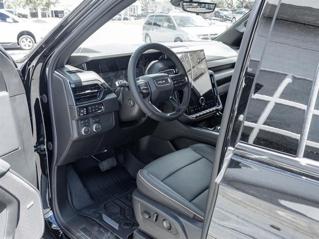 2026 GMC Yukon XL AT4 4dr 4x4 Photo
