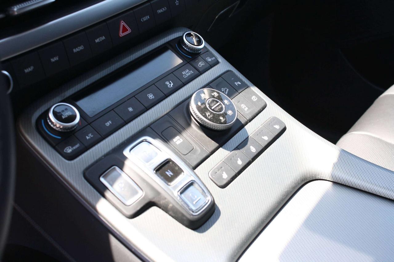 2025 Hyundai PALISADE 7 Passenger Photo