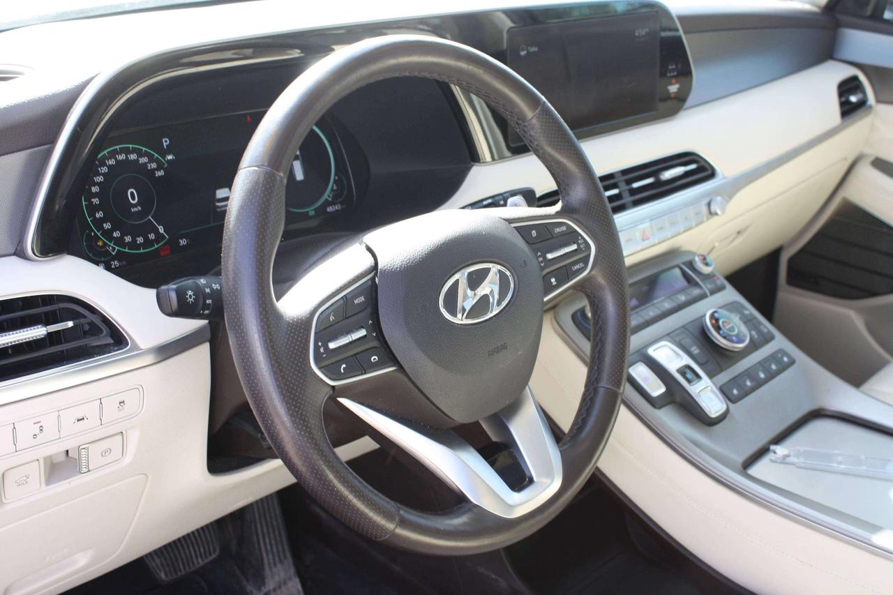 2022 Hyundai PALISADE Ultimate Calligraphy w-Beige 7-Passenger AWD Photo