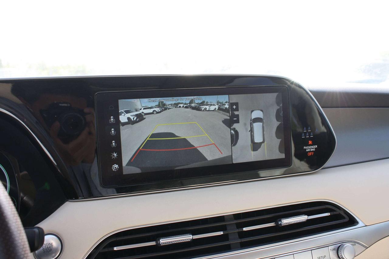 2022 Hyundai PALISADE Ultimate Calligraphy w-Beige 7-Passenger AWD Photo