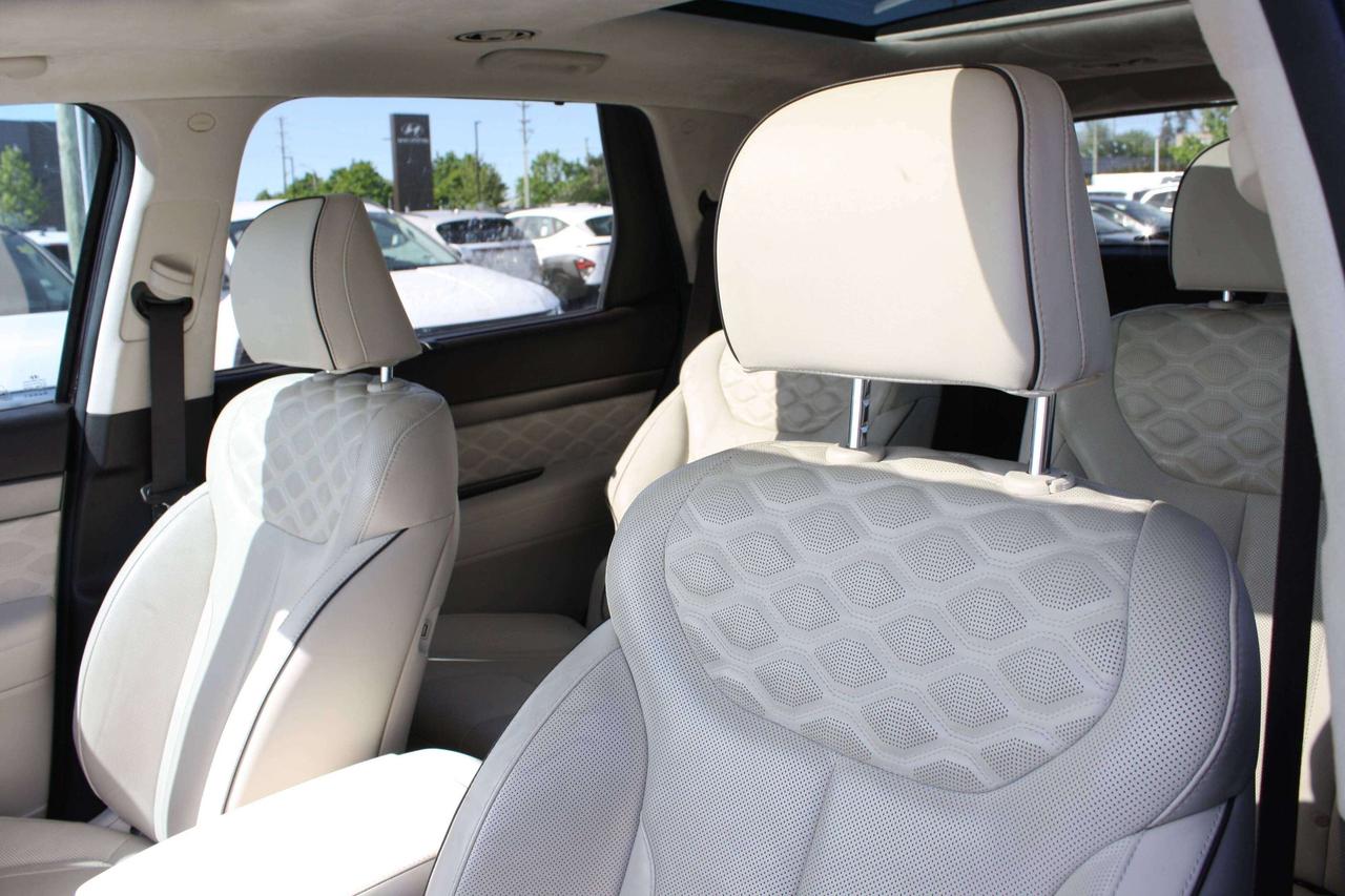 2022 Hyundai PALISADE Ultimate Calligraphy w-Beige 7-Passenger AWD Photo