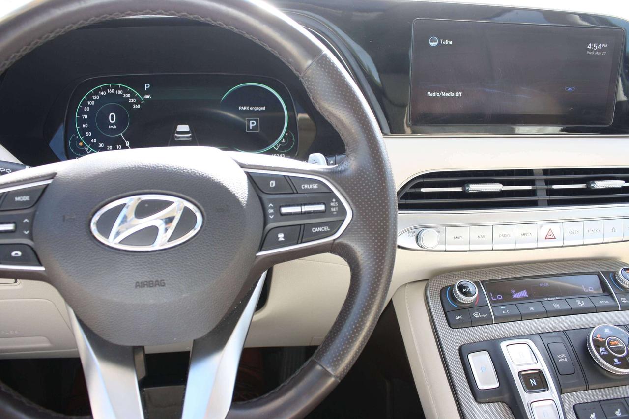 2022 Hyundai PALISADE Ultimate Calligraphy w-Beige 7-Passenger AWD Photo
