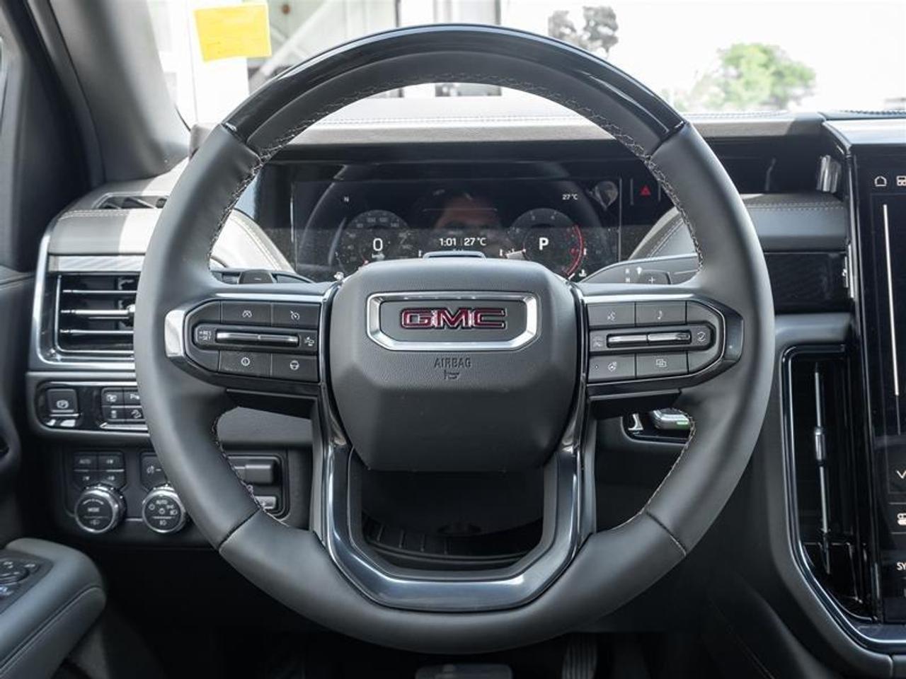 2026 GMC Yukon AT4 4dr 4x4 Photo
