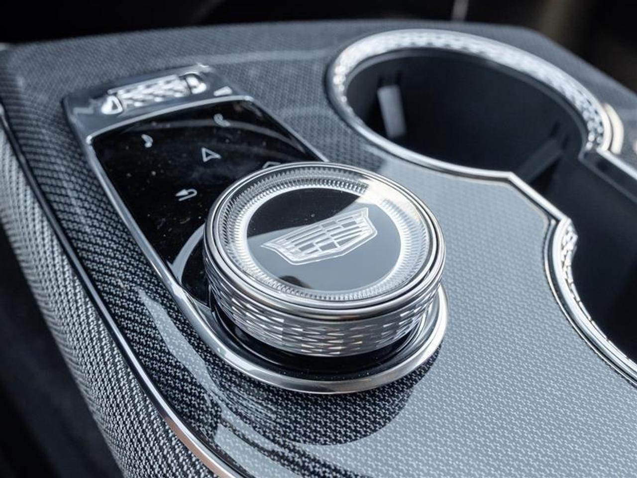 2026 Cadillac OPTIQ Sport 4dr Photo