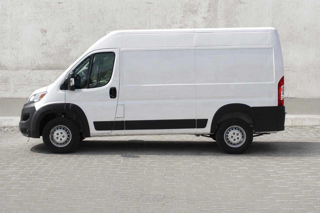 2025 RAM ProMaster 2500 High  SiriusXM BkpCam CruiseCtrl Bluetooth Photo