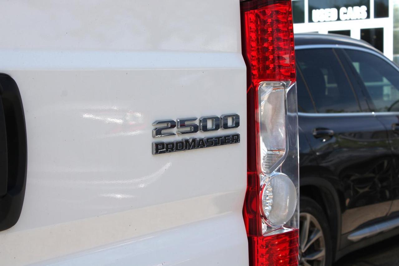 2025 RAM ProMaster 2500 High  SiriusXM BkpCam CruiseCtrl Bluetooth Photo