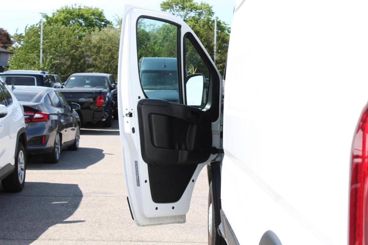 2025 RAM ProMaster 2500 High  SiriusXM BkpCam CruiseCtrl Bluetooth Photo