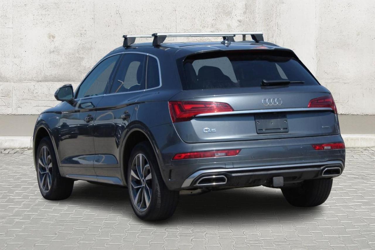 2022 Audi Q5 Plus  Gps Moonroof BkpCam ParkingSensors HtdSeats Photo3