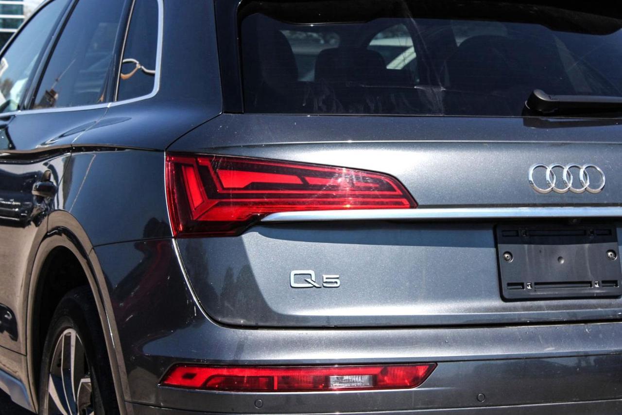 2022 Audi Q5 Plus  Gps Moonroof BkpCam ParkingSensors HtdSeats Photo