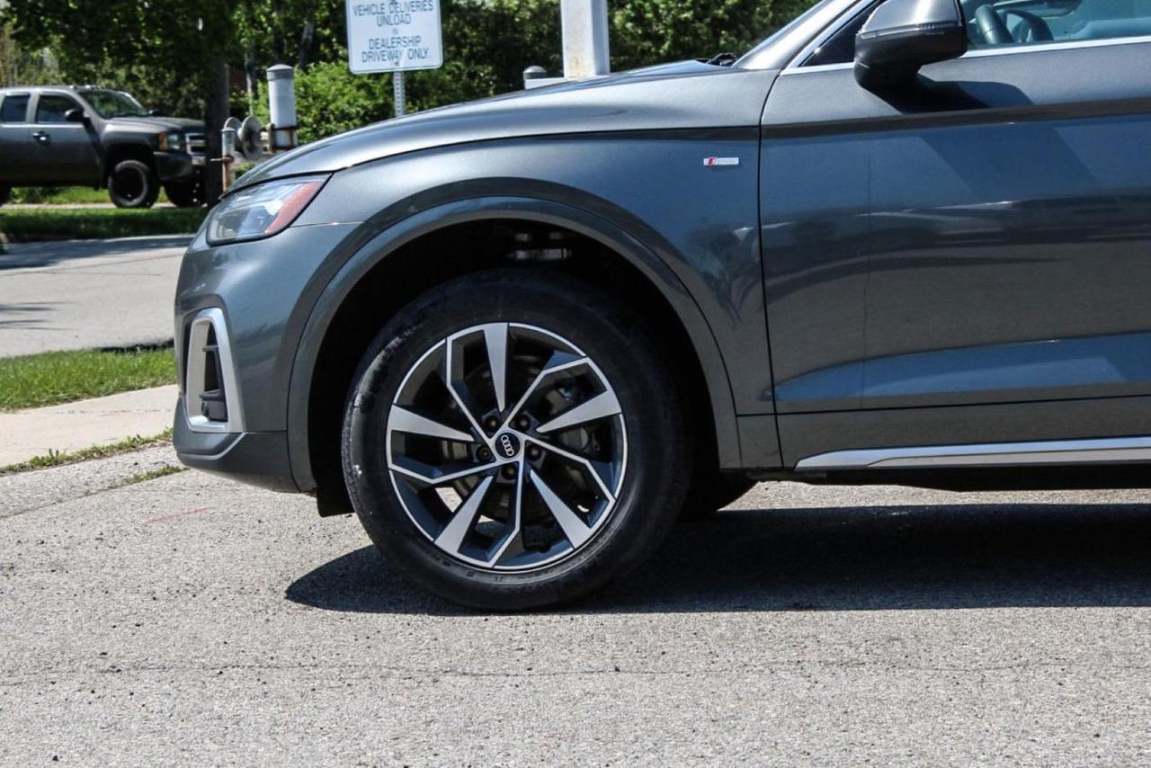 2022 Audi Q5 Plus  Gps Moonroof BkpCam ParkingSensors HtdSeats Photo