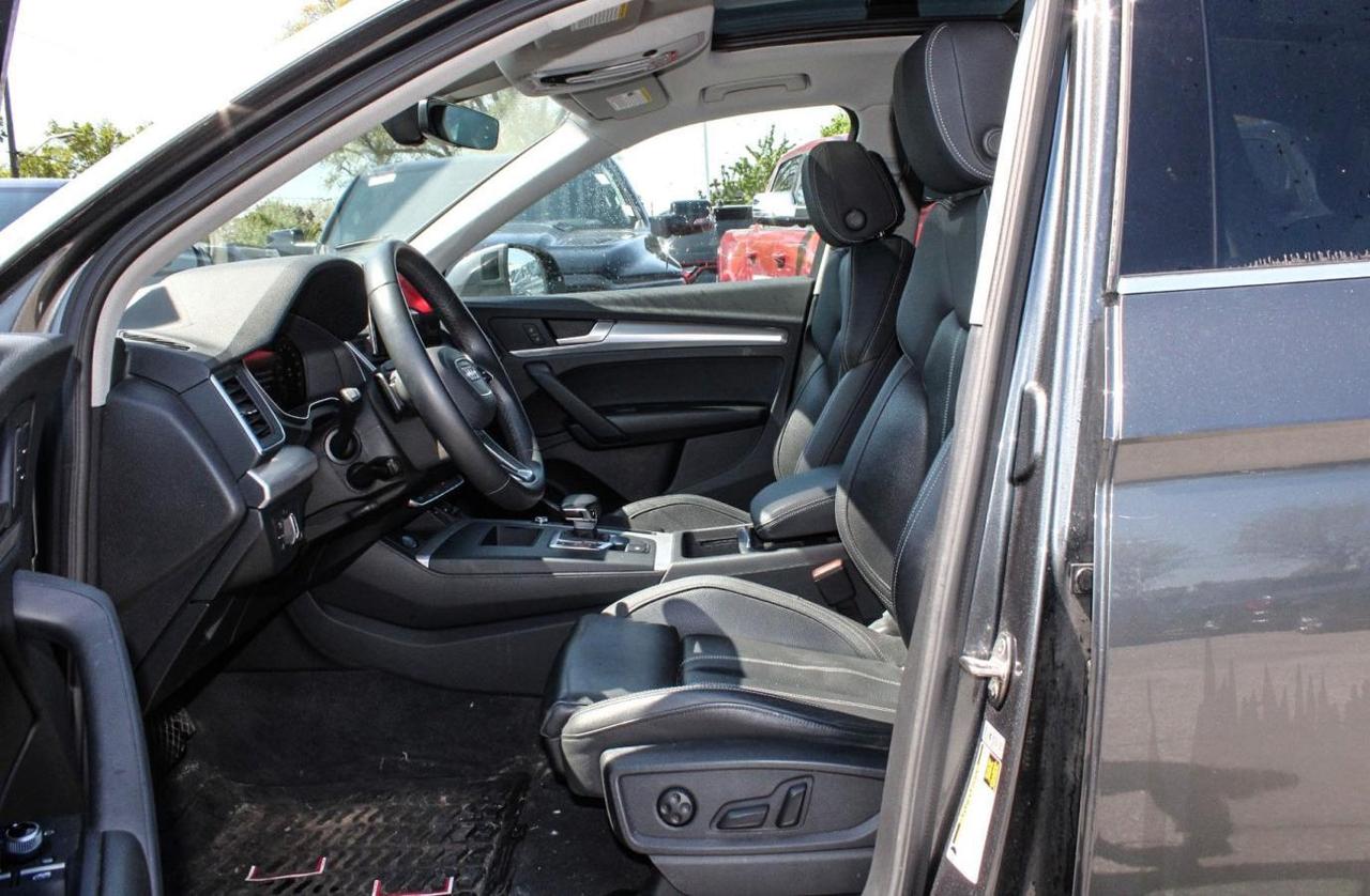 2022 Audi Q5 Plus  Gps Moonroof BkpCam ParkingSensors HtdSeats Photo