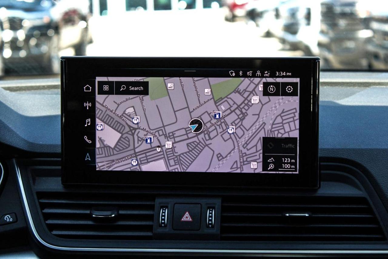 2022 Audi Q5 Plus  Gps Moonroof BkpCam ParkingSensors HtdSeats Photo