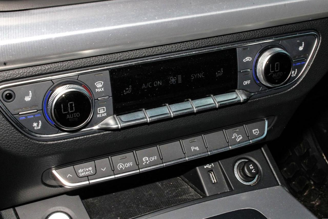 2022 Audi Q5 Plus  Gps Moonroof BkpCam ParkingSensors HtdSeats Photo