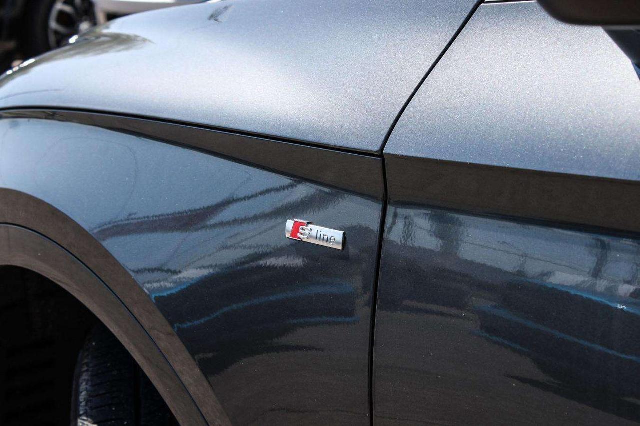 2022 Audi Q5 Plus  Gps Moonroof BkpCam ParkingSensors HtdSeats Photo