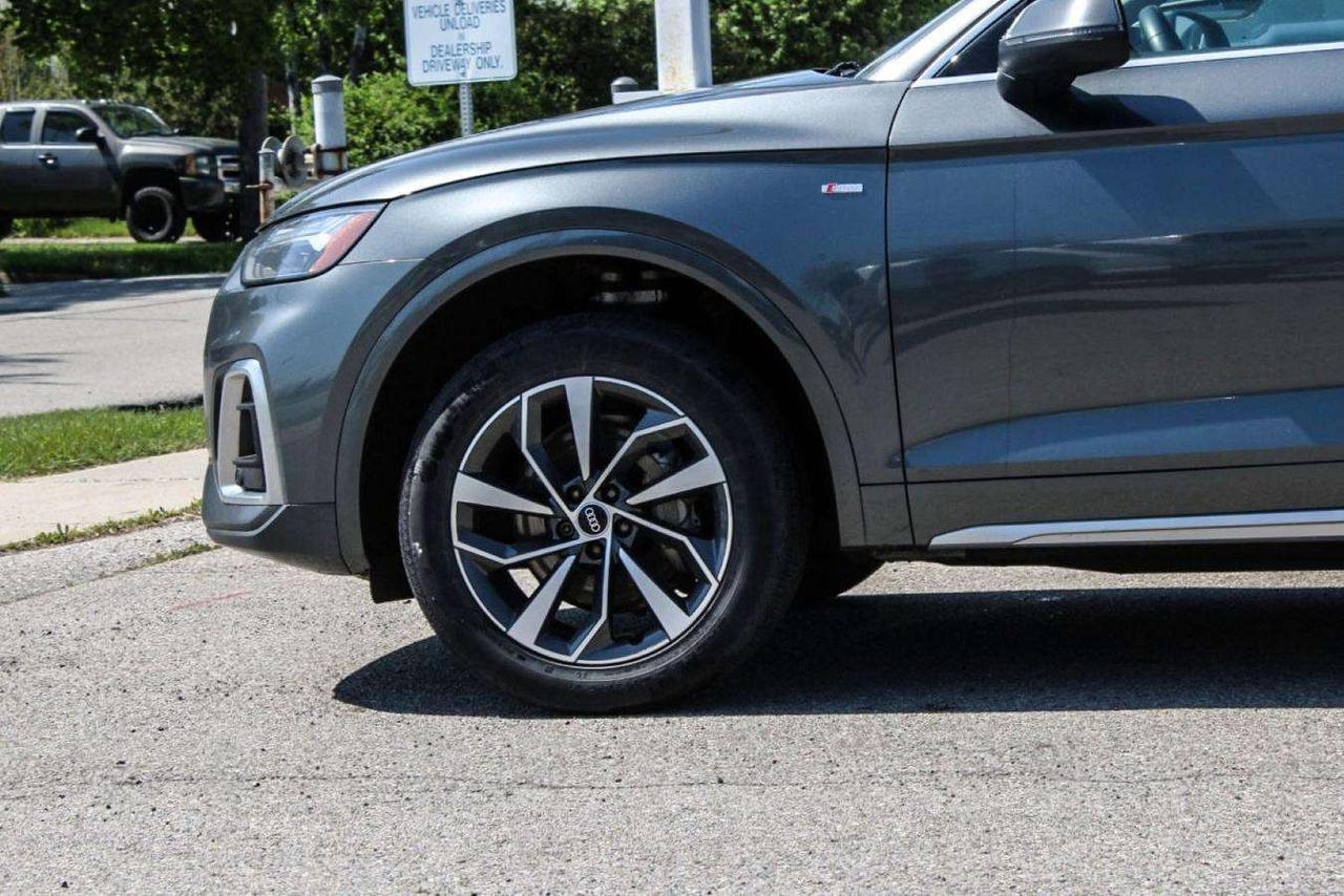 2022 Audi Q5 Plus  Gps Moonroof BkpCam ParkingSensors HtdSeats Photo