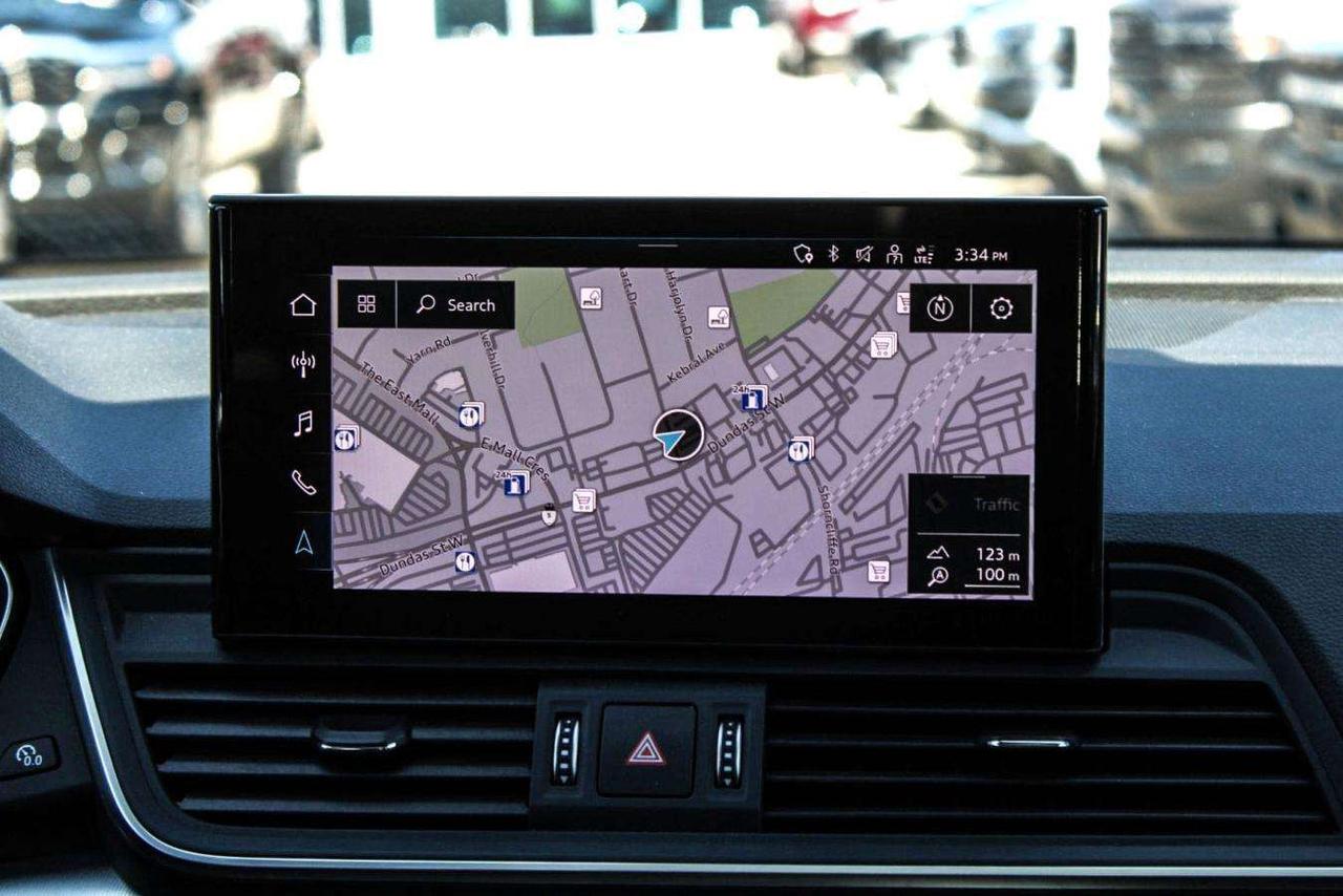 2022 Audi Q5 Plus  Gps Moonroof BkpCam ParkingSensors HtdSeats Photo