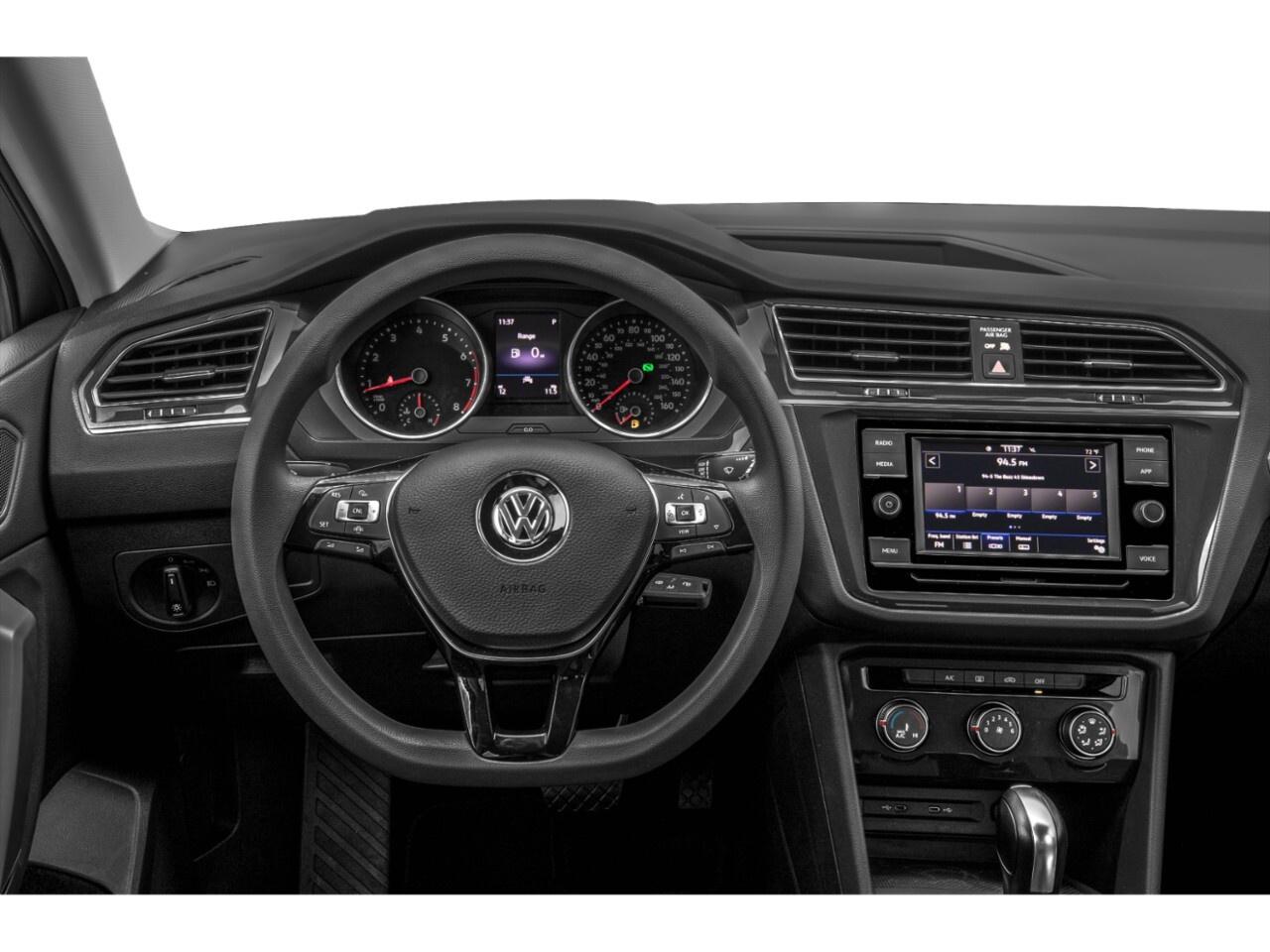 2020 Volkswagen Tiguan Trendline Photo3