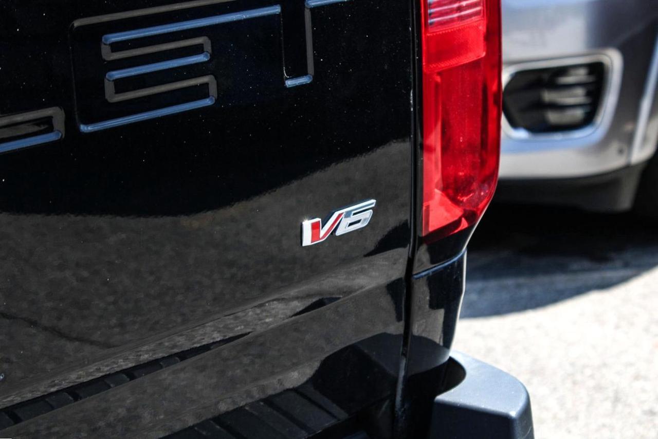 2022 Chevrolet Colorado Z71  SiriusXM TonneauCover BkpCam SideSteps HtdSea Photo
