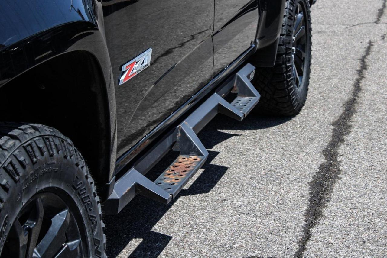 2022 Chevrolet Colorado Z71  SiriusXM TonneauCover BkpCam SideSteps HtdSea Photo