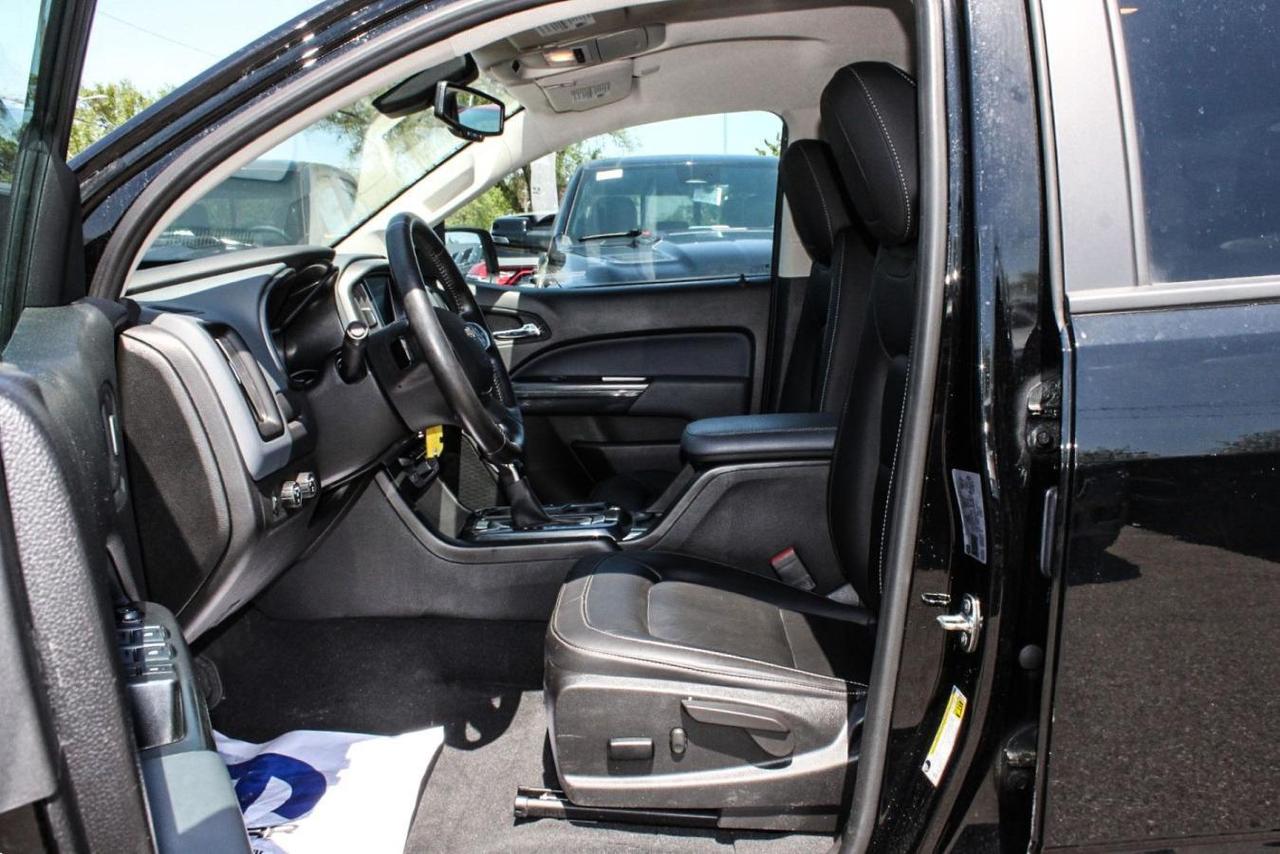 2022 Chevrolet Colorado Z71  SiriusXM TonneauCover BkpCam SideSteps HtdSea Photo