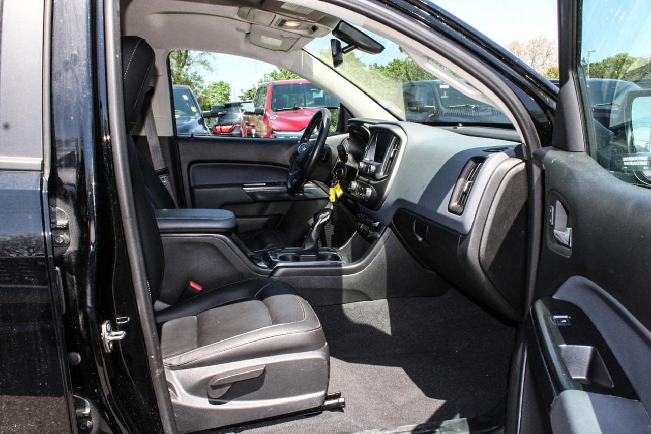 2022 Chevrolet Colorado Z71  SiriusXM TonneauCover BkpCam SideSteps HtdSea Photo