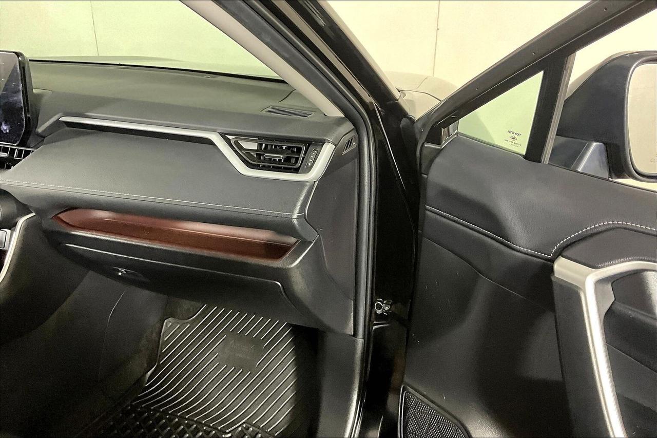 2024 Toyota RAV4 Hybrid Limited AWD Photo