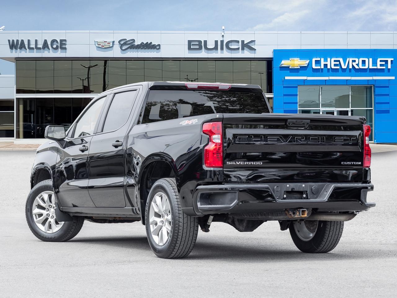 2022 Chevrolet Silverado 1500 CREW CAB   2.7L 4 CYL   LOCAL TRADE Photo