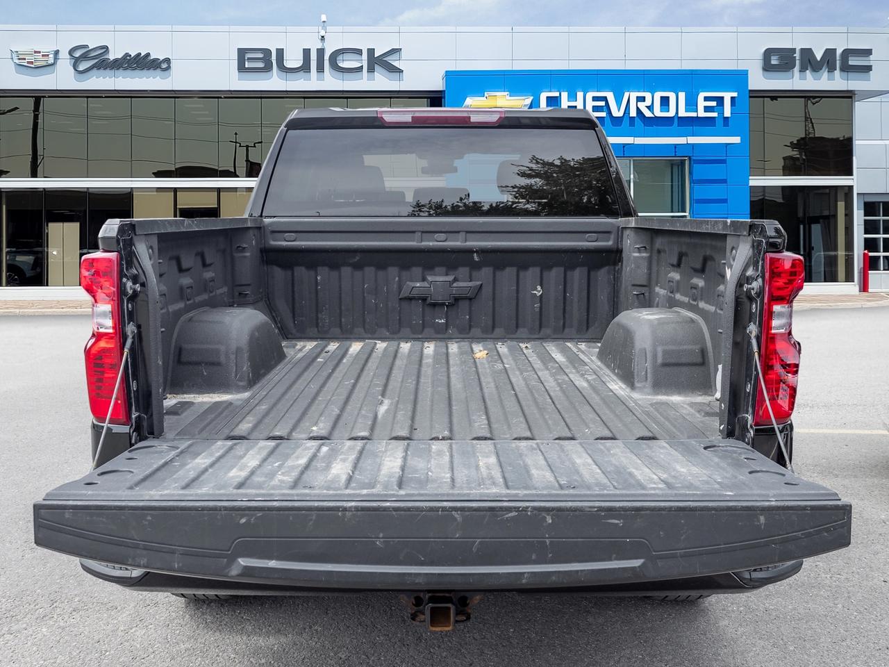 2022 Chevrolet Silverado 1500 CREW CAB   2.7L 4 CYL   LOCAL TRADE Photo