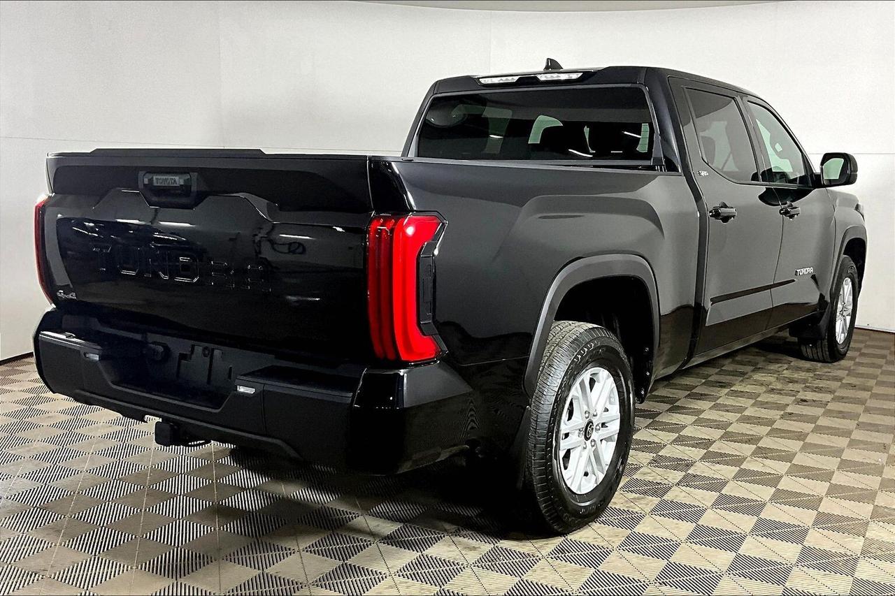 2026 Toyota Tundra 4x4 Crewmax SR5 Long Bed Photo
