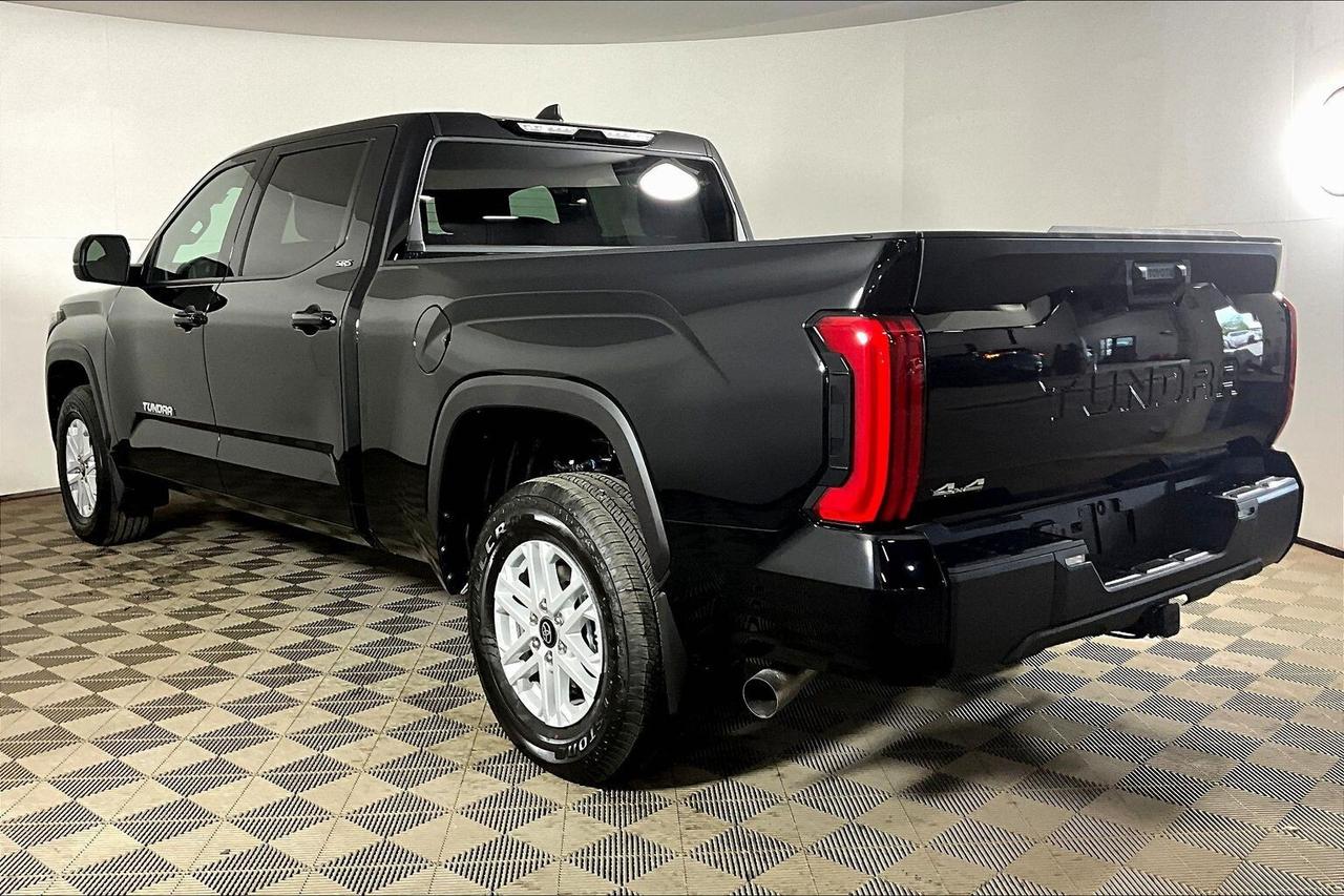 2026 Toyota Tundra 4x4 Crewmax SR5 Long Bed Photo