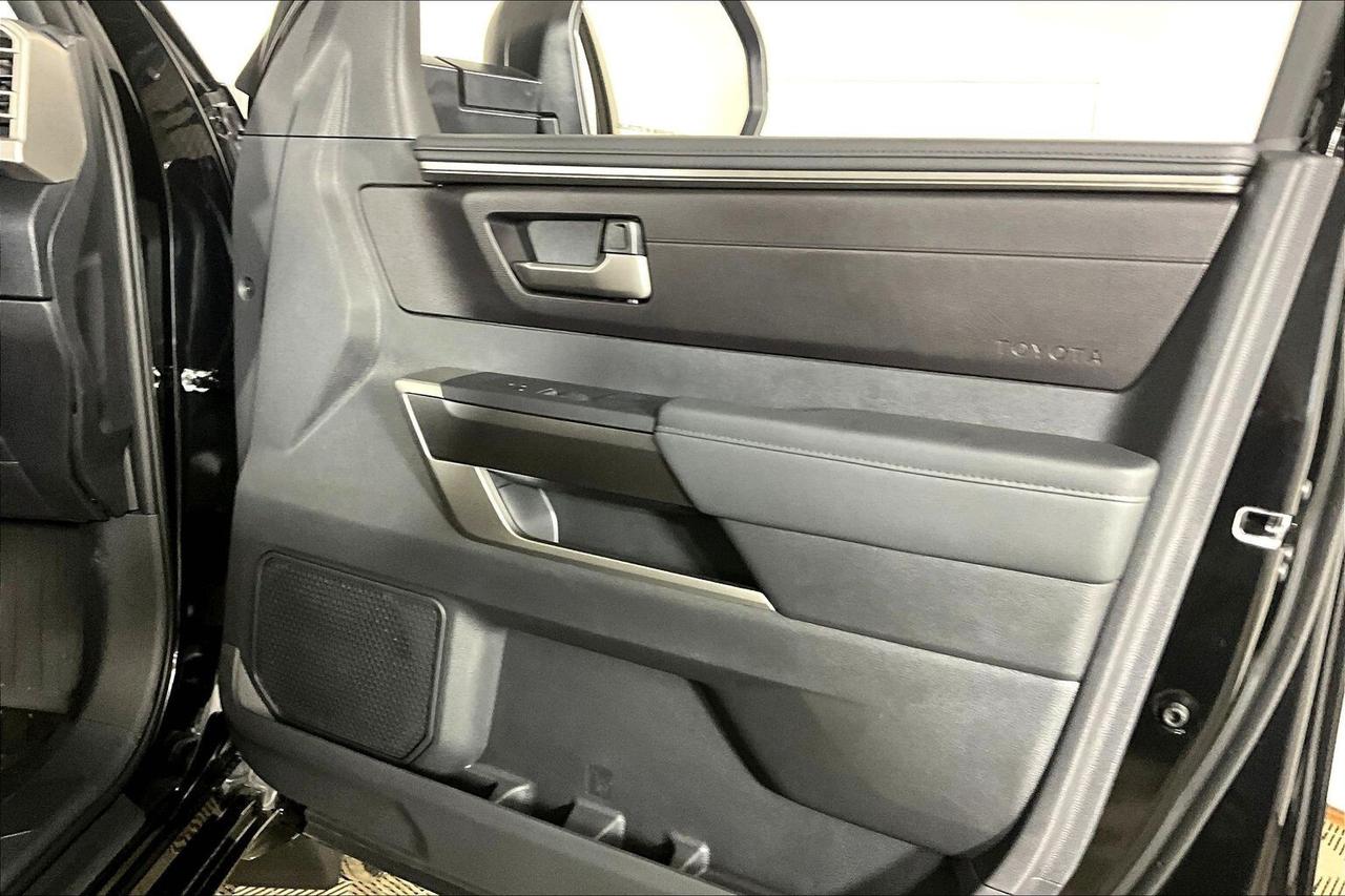 2026 Toyota Tundra 4x4 Crewmax SR5 Long Bed Photo