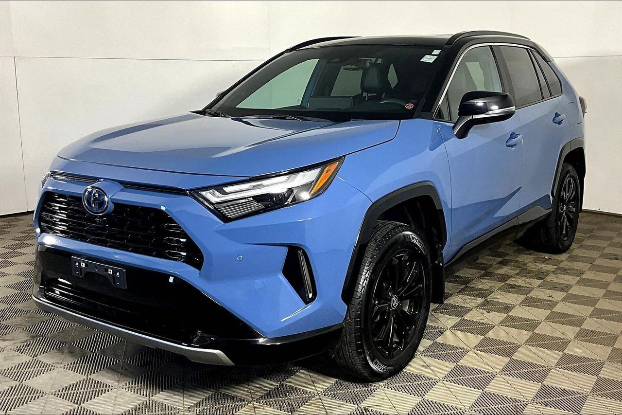 2024 Toyota RAV4 HYBRID XSE AWD Photo