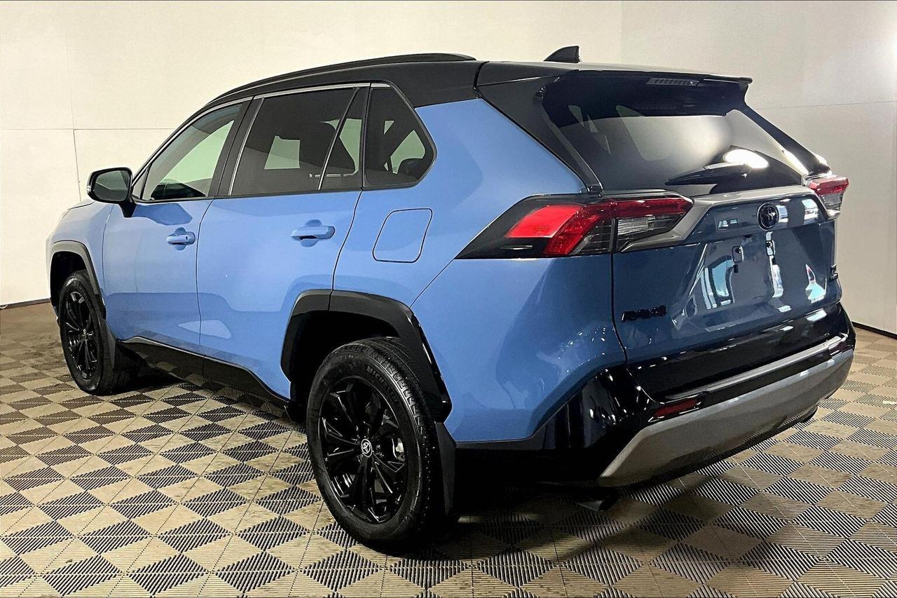 2024 Toyota RAV4 HYBRID XSE AWD Photo