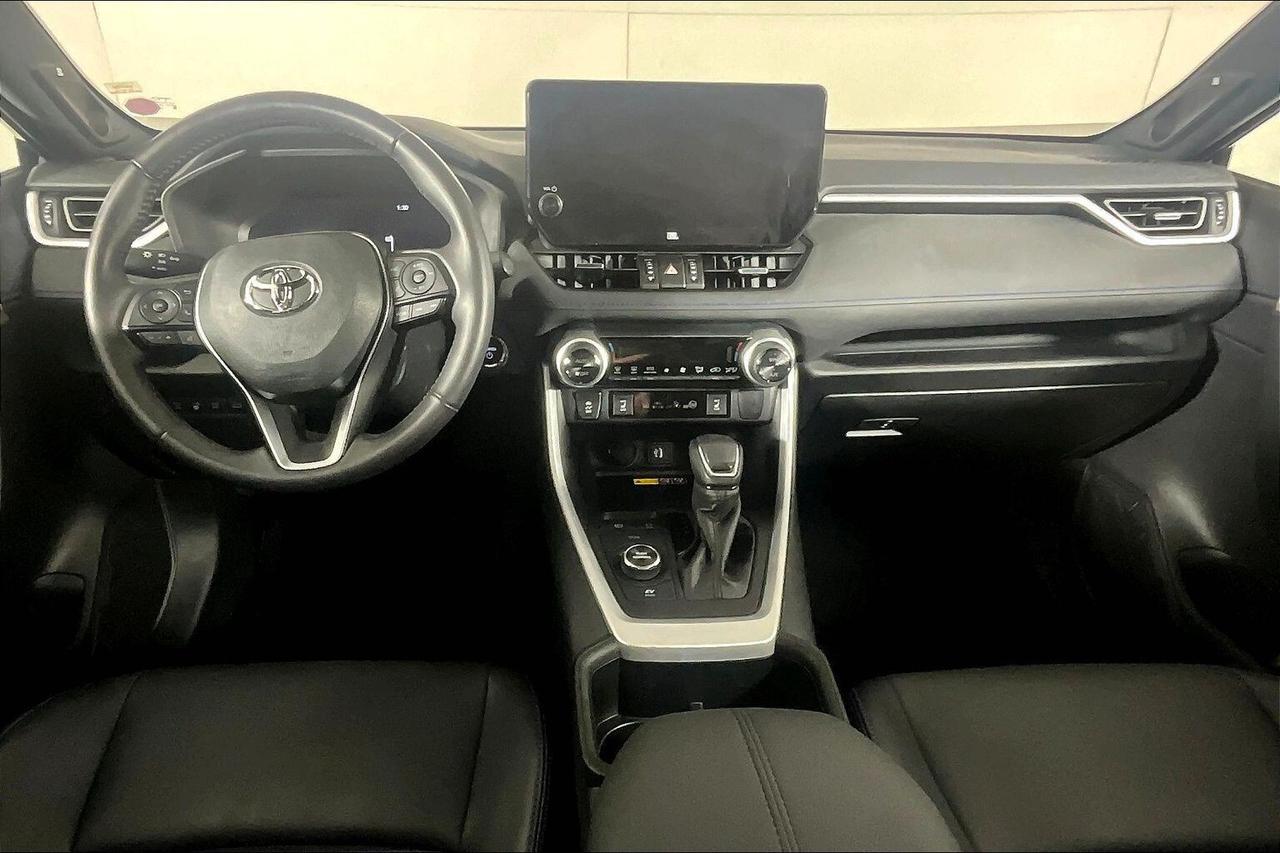2024 Toyota RAV4 HYBRID XSE AWD Photo