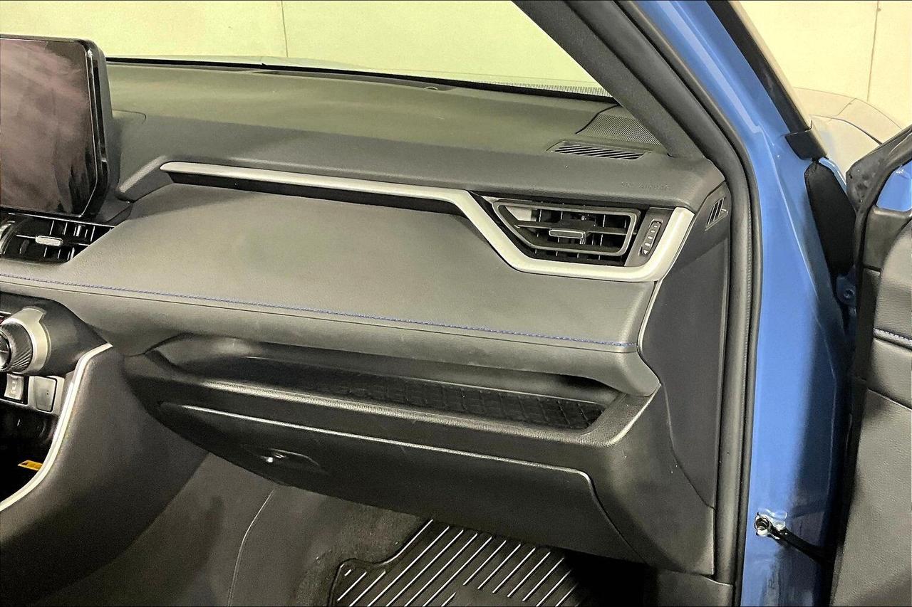 2024 Toyota RAV4 HYBRID XSE AWD Photo