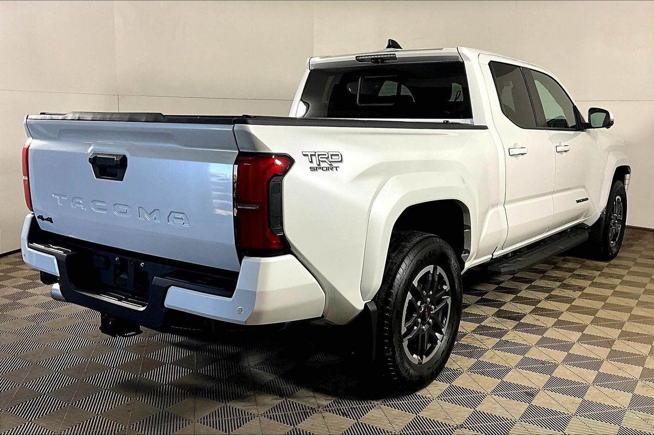 2025 Toyota Tacoma 4x4 Double Cab Auto Photo