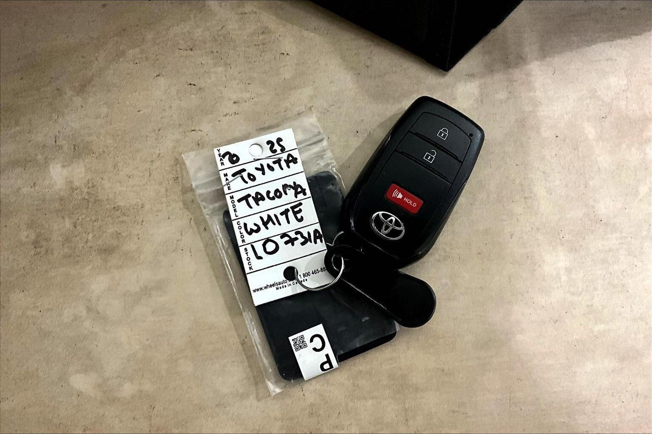 2025 Toyota Tacoma 4x4 Double Cab Auto Photo