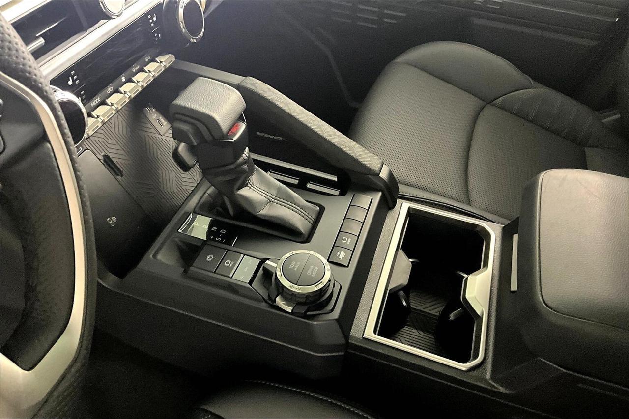 2025 Toyota Tacoma 4x4 Double Cab Auto Photo
