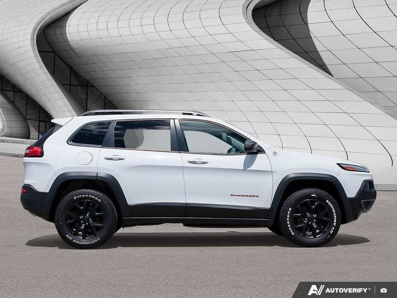 2018 Jeep Cherokee Trailhawk Photo