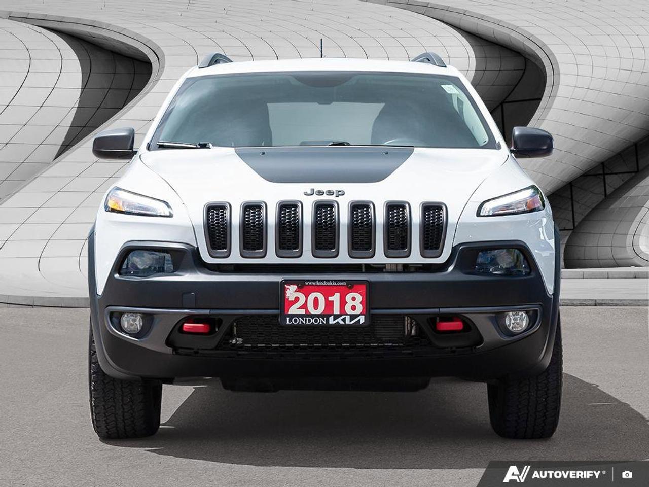 2018 Jeep Cherokee Trailhawk Photo