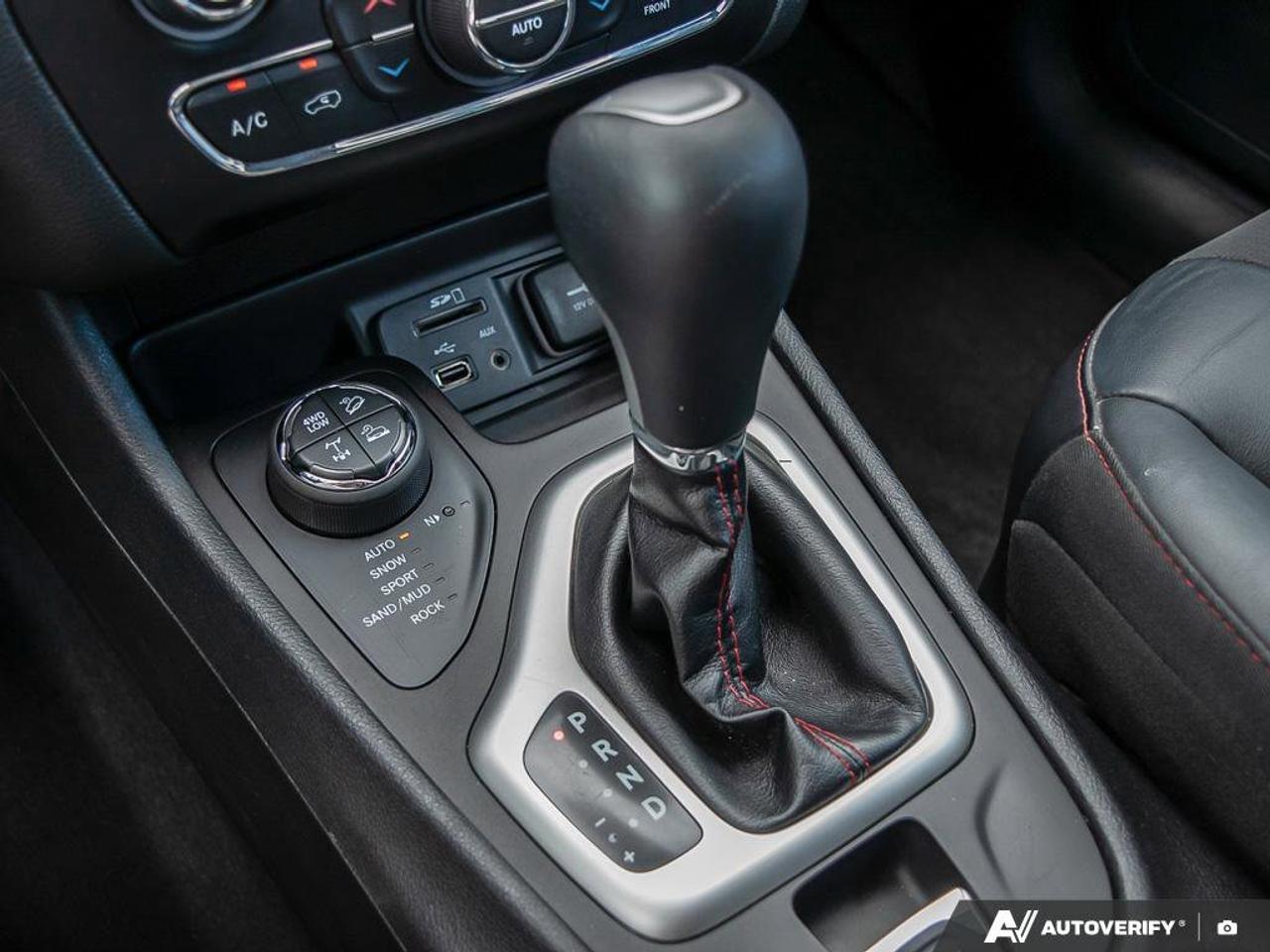 2018 Jeep Cherokee Trailhawk Photo
