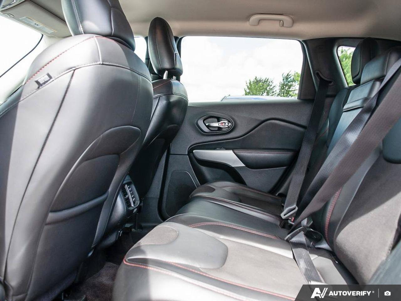 2018 Jeep Cherokee Trailhawk Photo