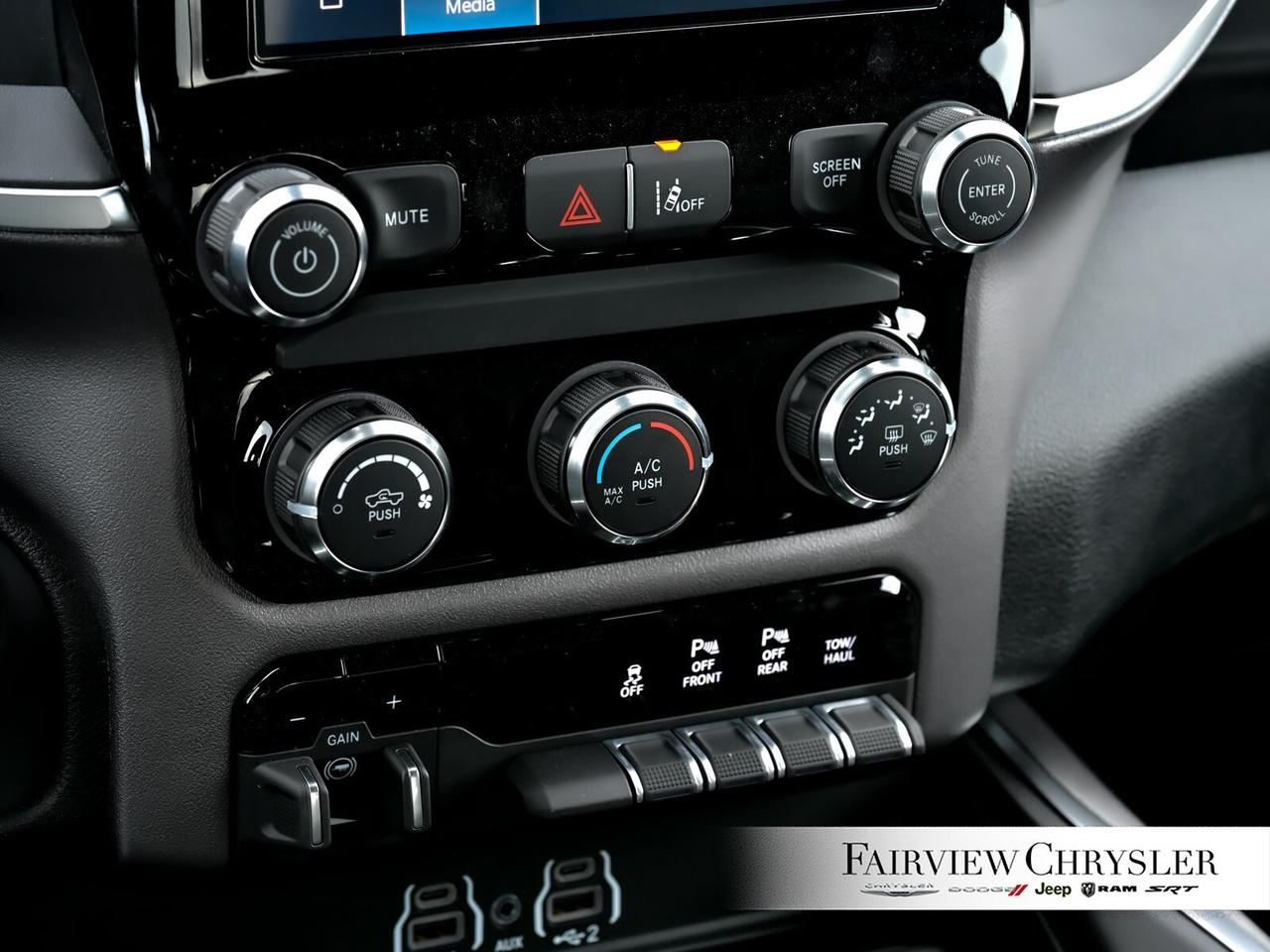2026 RAM 1500 Tradesman BLACK EXPRESS   BUCKETS   RUNNING BOARDS Photo