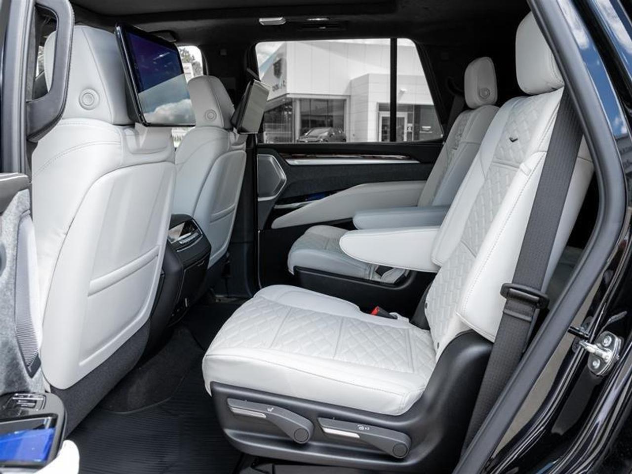 2026 Cadillac Escalade Platinum Sport 4dr 4x4 Photo